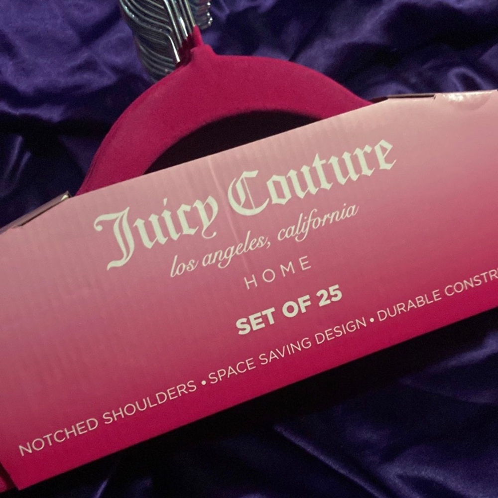 Juicy Couture Pink Velvet Hangers Set - Picture 2 of 4
